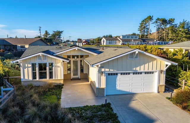 HighTide Haven-Stylish & NEW Family Beachhome! Heart of Bodega Bay! HtTb/GmRm