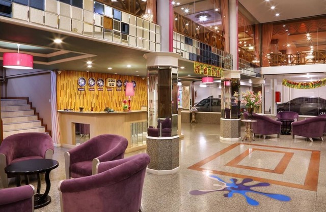 Highway Hotel