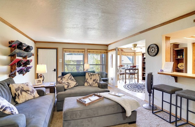 Hike & Explore: Brian Head Condo w/Pool Access!