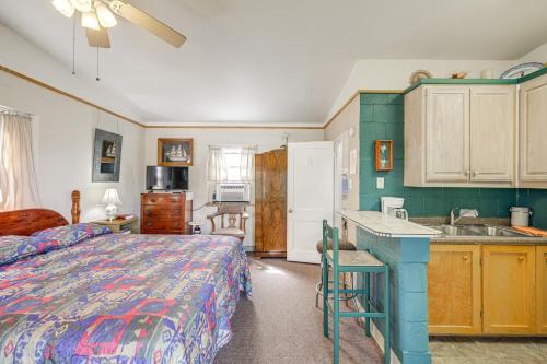 Hike On-Site Lake Whitney Studio Hideaway