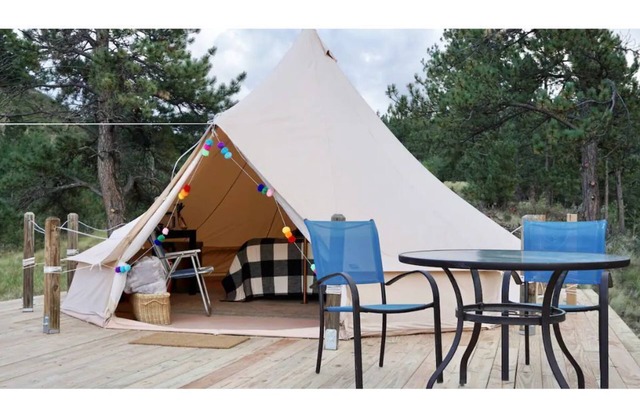 Hill Top Crystal Peak Overlook Tent Stay