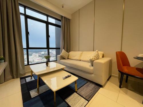 Hill10 Residence I-City by Deurban