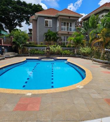 HILLS APARTMENTS