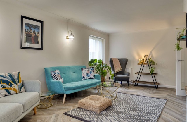 Hillside - a cottage that sleeps 4 guests in 2 bedrooms
