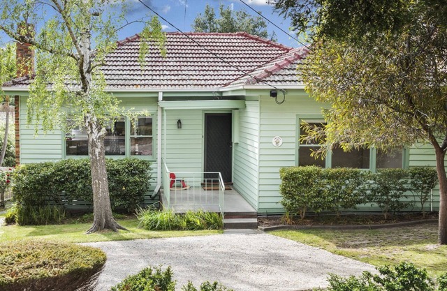 Hillside House - holiday home