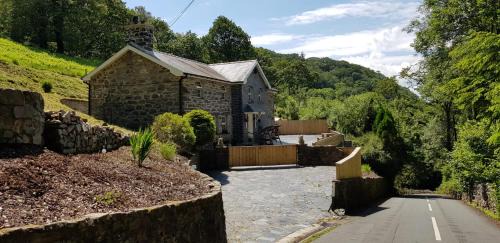 Hilltop Cottage/Penrhiw