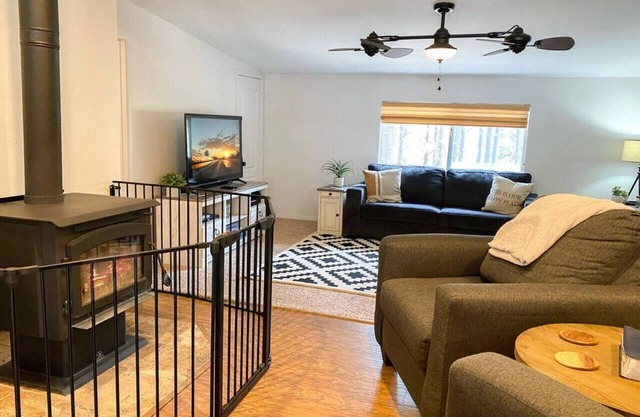 Hilltop Haven | Family-friendly, RV hookups