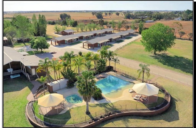 Hilltop Resort
