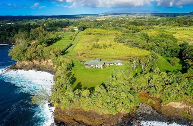 Hilo's Secluded Luxury & Ocean Front Estate