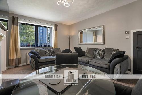 Hilton Road Apartment - Grampian Lettings