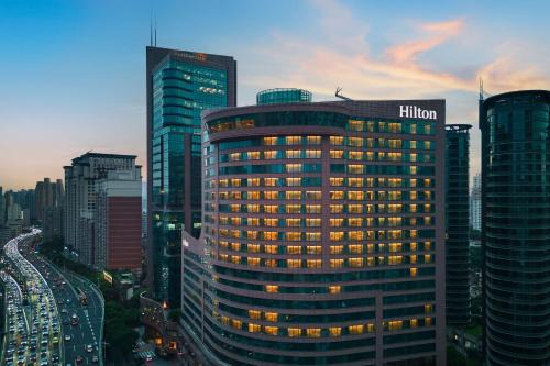 Hilton Shanghai City Center -Steps from iconic landmarks Wukang Mansion and Jing'an Temple