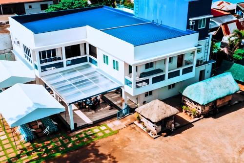 Hip Beach Resort 