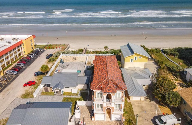 Hip Nautic ~ Luxury Beachfront Beach Home with Pool - Car Free Beach - 4071H
