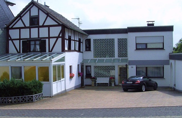 Historical Living in beautiful half-timbered house