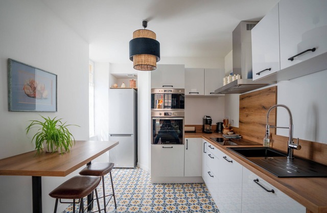 Historic 13th century apartment, village center
