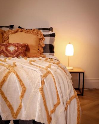 Historic 2 bedroom home in Coburg by Short & Long Stays