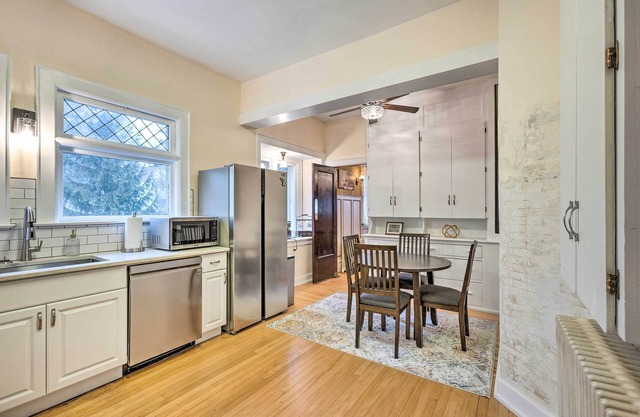 Historic Cadillac Home: Walk to Lake & Downtown!