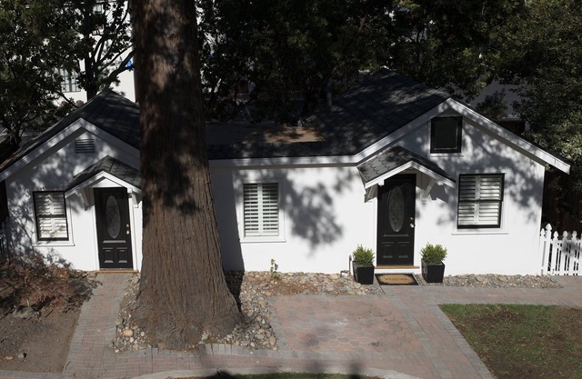 Historic Cottage Adjacent to Downtown Los Gatos — Walking Score is a 10!