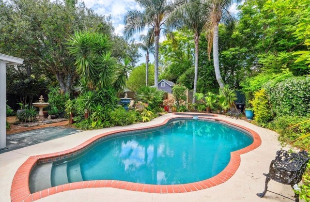 Historic Cottages, Tropical Pool, Hot Tub 9br|8ba