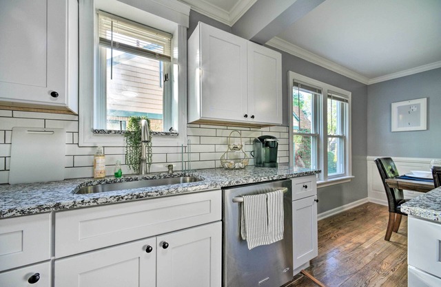 Historic Dearborn Home: 13 Mi to Downtown Detroit!