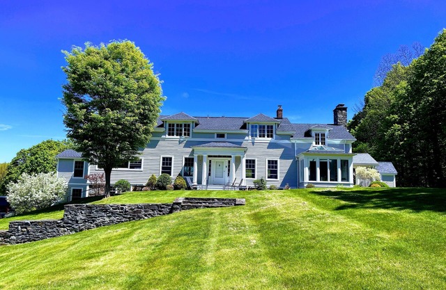 Historic farm estate w/falls