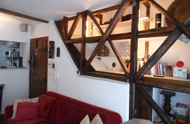 Historic heart apartment
