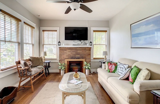 Historic Home Next to the Island w/Private Hot Tub and Pet Friendly