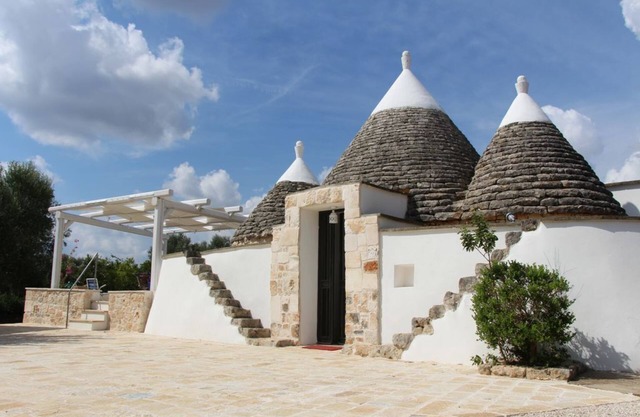 Historic trullo with private pool in the countryside close to the sandy beaches