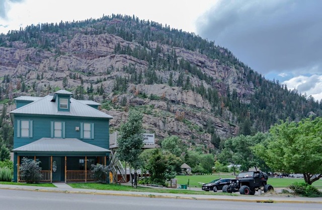 Historic Ouray Hot Springs Condos "Main Level"