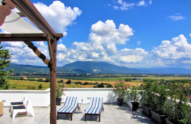 Historic residence with spectacular views, between Perugia and Assisi