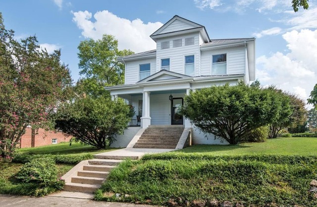 Historic Song Ranch Manor