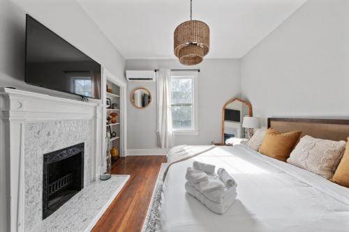 Historic Suite Unit 4 Downtown Macon