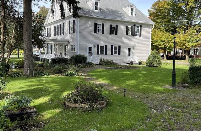 Historical Home in downtown Homer