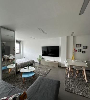 Hitech Appartment