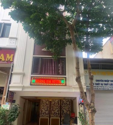 Hoàng Gia Long Biên Hotel