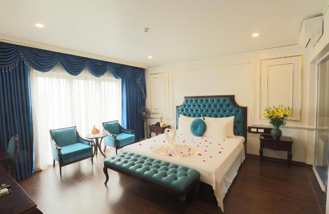 Hoàng Gia Xa La Hotel - by Bay Luxury