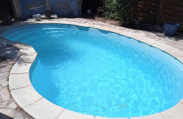Holiday Home 'Avec Piscine 12 Personnes' with Private Pool, Shared Terrace and Wi-Fi