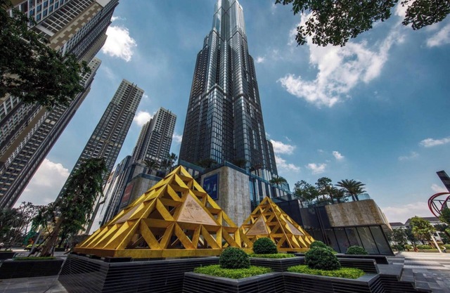 Hoa Tranh - Vinhomes Central Park