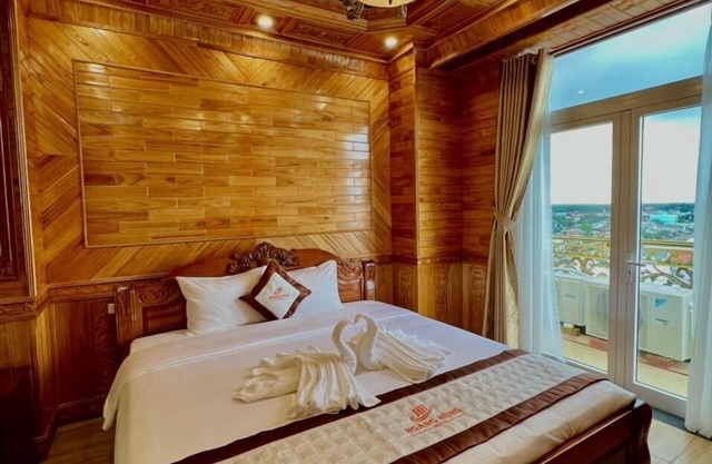 Hoang Hung Hotel