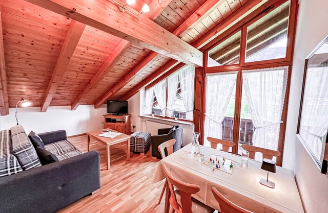 Hochplatte attic studio with 2 bedrooms and balcony with mountain view