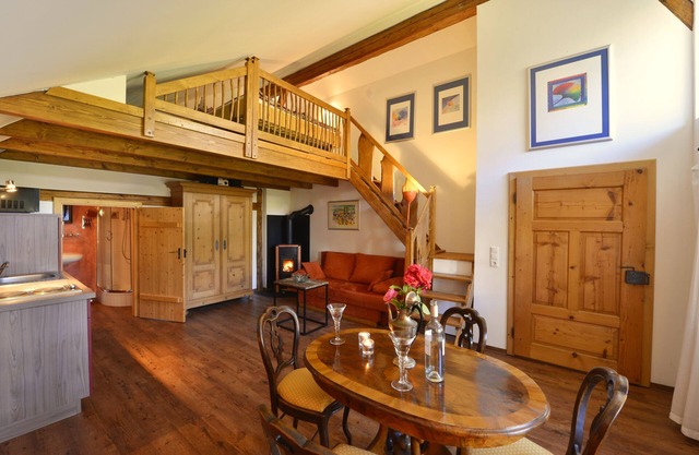 Hofatelier Menacher art gallery - 55sqm studio with gallery and terrace