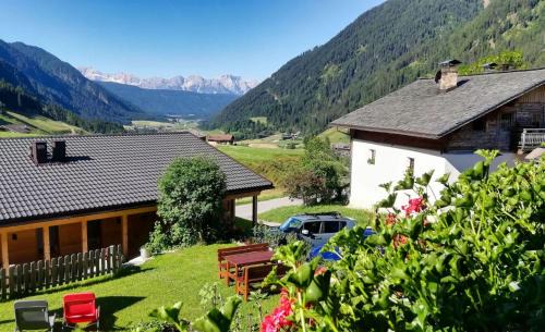 Hoferhof Apt A