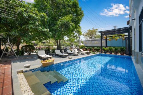 Hoi An Beachfront Hotel