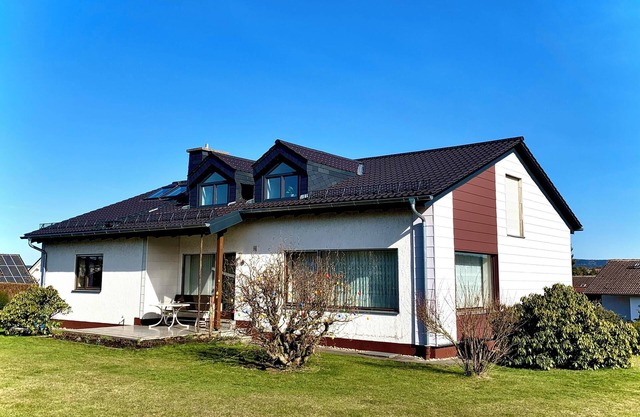 Holiday Apartment "Waldhütter" with Mountain View, Shared Terrace & Wi-Fi