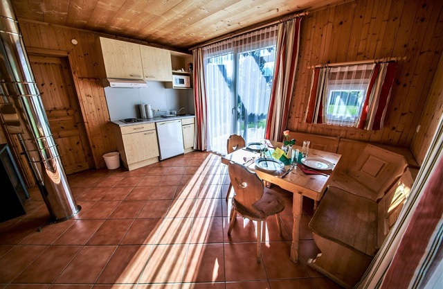Holiday home for up to 3 people with gallery