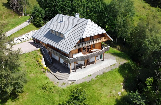 Holiday Apartment 'Am Nettenbach' with Lake View, Private Terrace and Wi-Fi