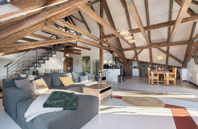 Holiday Apartment 'Haus Madlen' with Mountain View and Wi-Fi