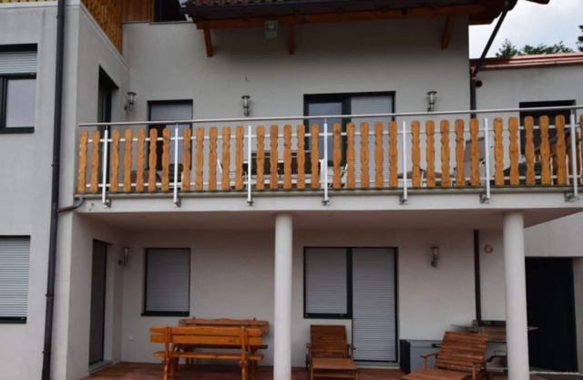 Holiday Apartment 'Ferienwohnung 1OG' with Private Balcony & Wi-Fi