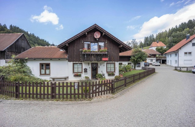 Holiday Apartment "im Haus Kreuzthal"