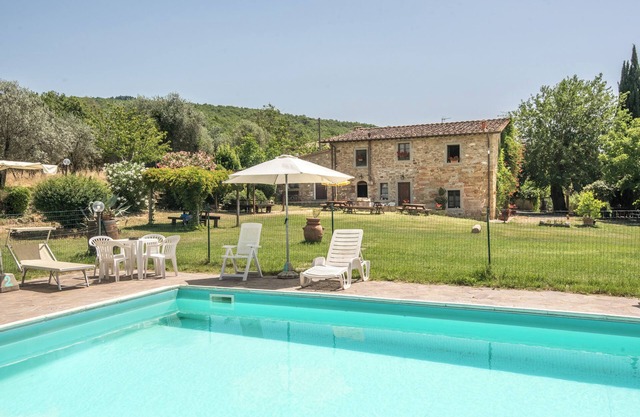 Holiday Apartment "Bilocale Santolaio" with Shared Pool & Wi-Fi